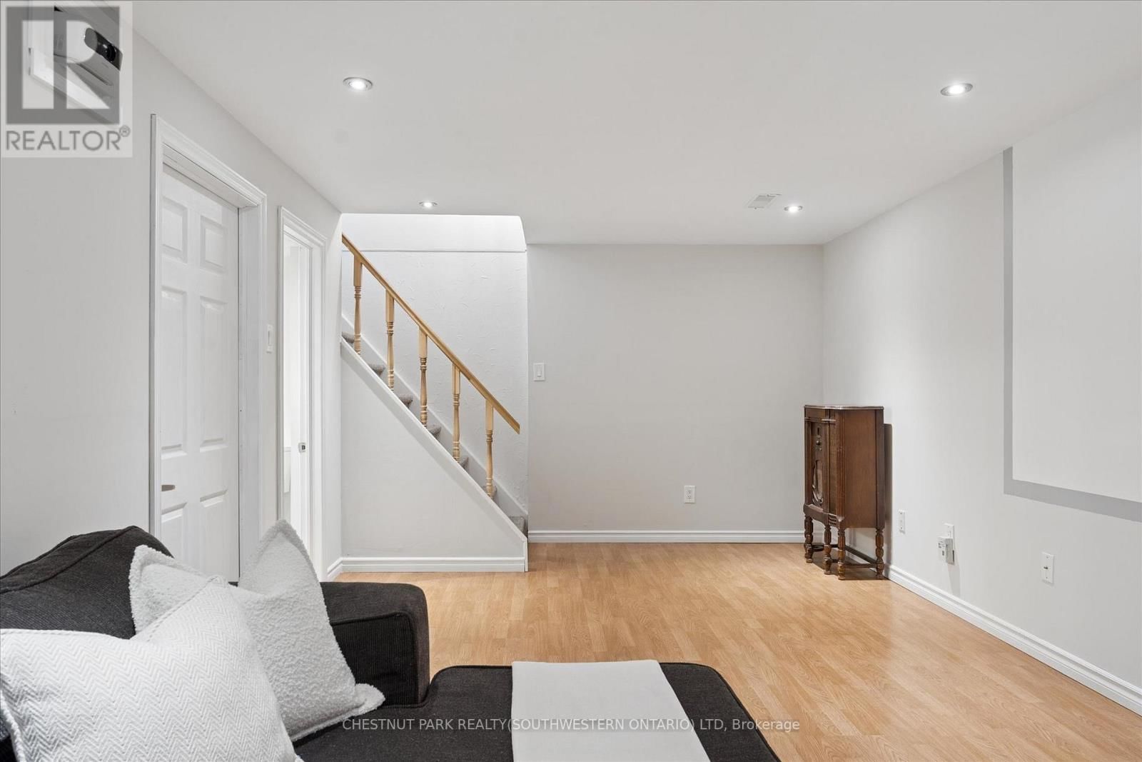 168 GREEN VALLEY DRIVE Image 26