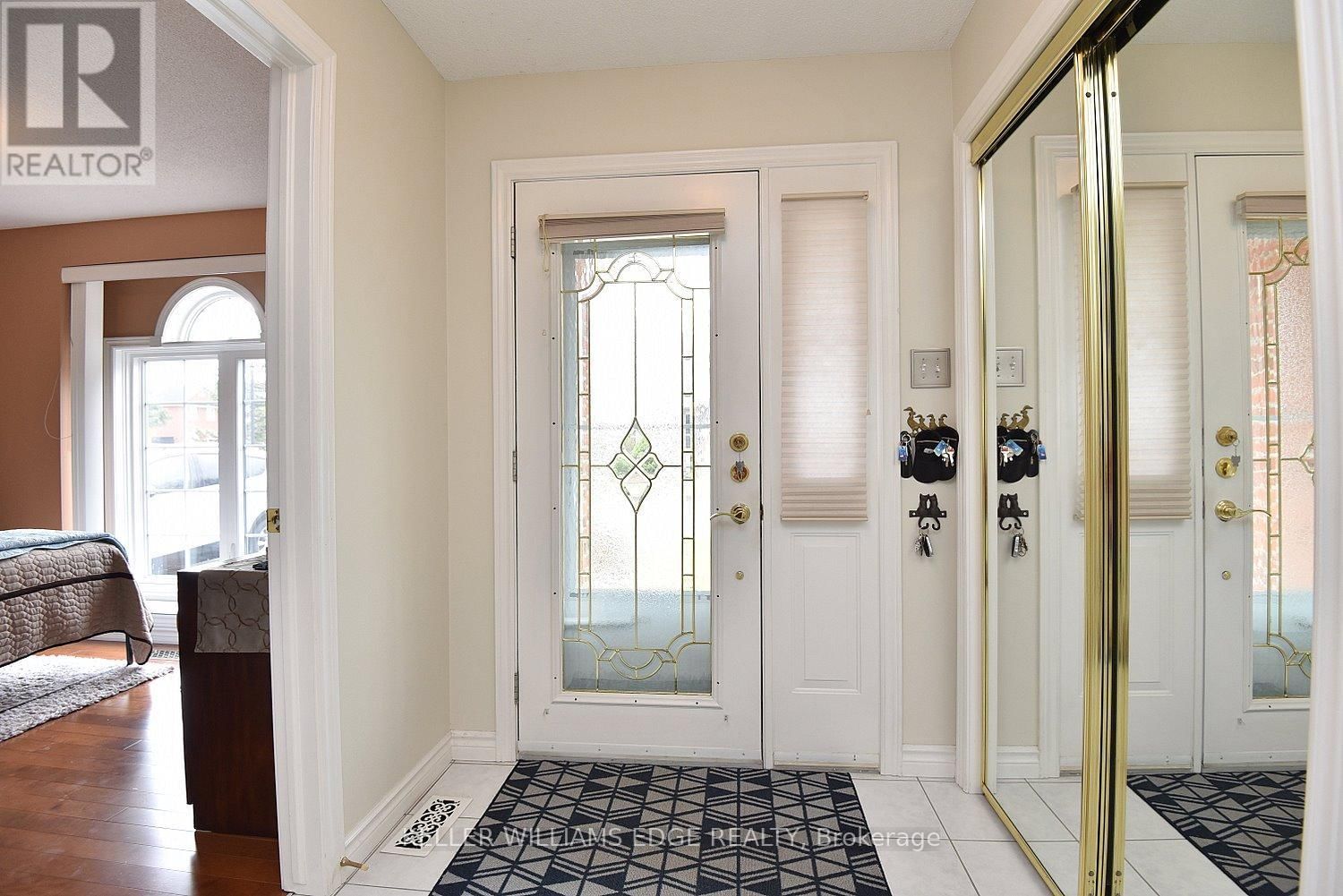 8 - 20 MEADOWLANDS BOULEVARD Image 5