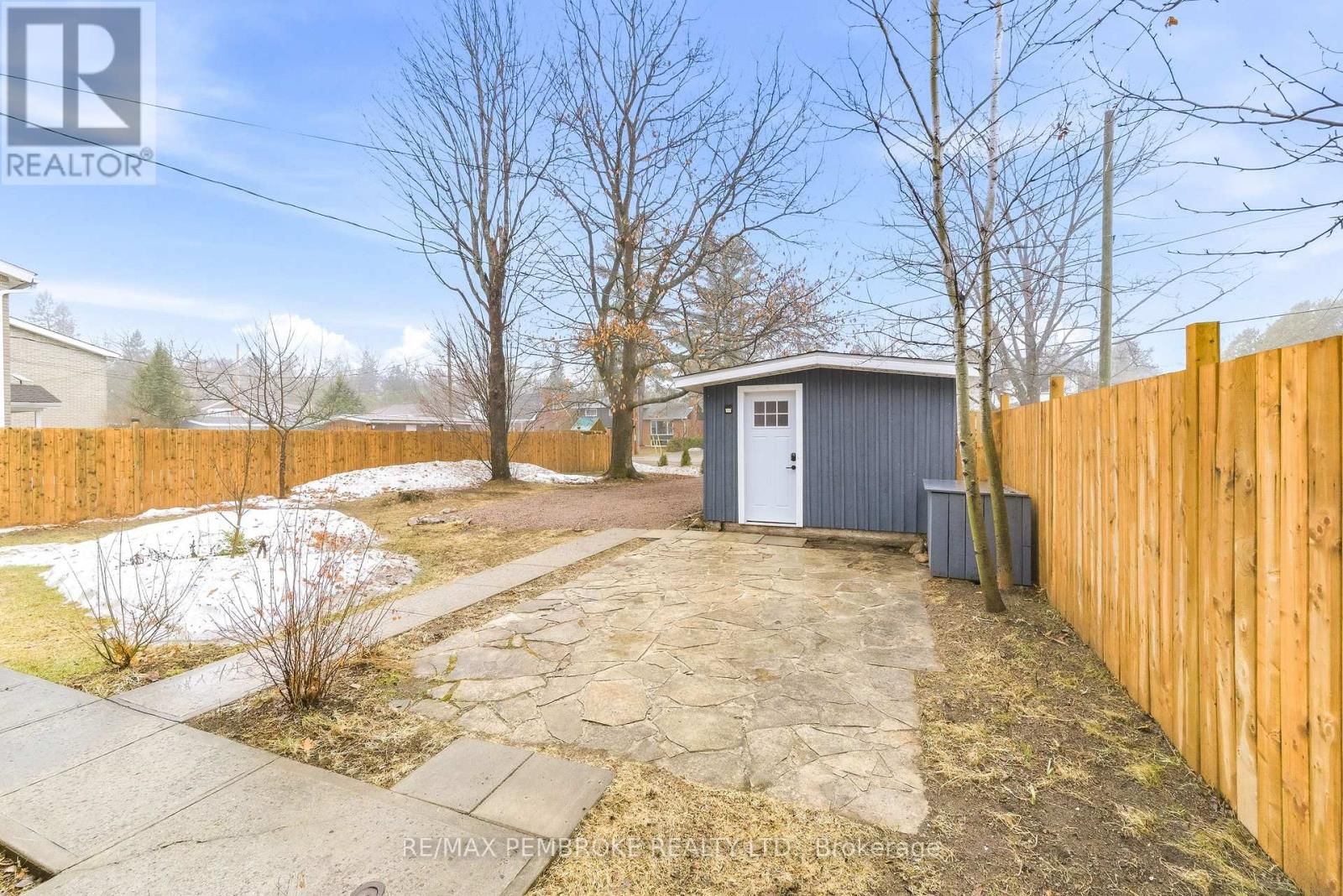 98 BIRCH STREET Image 40