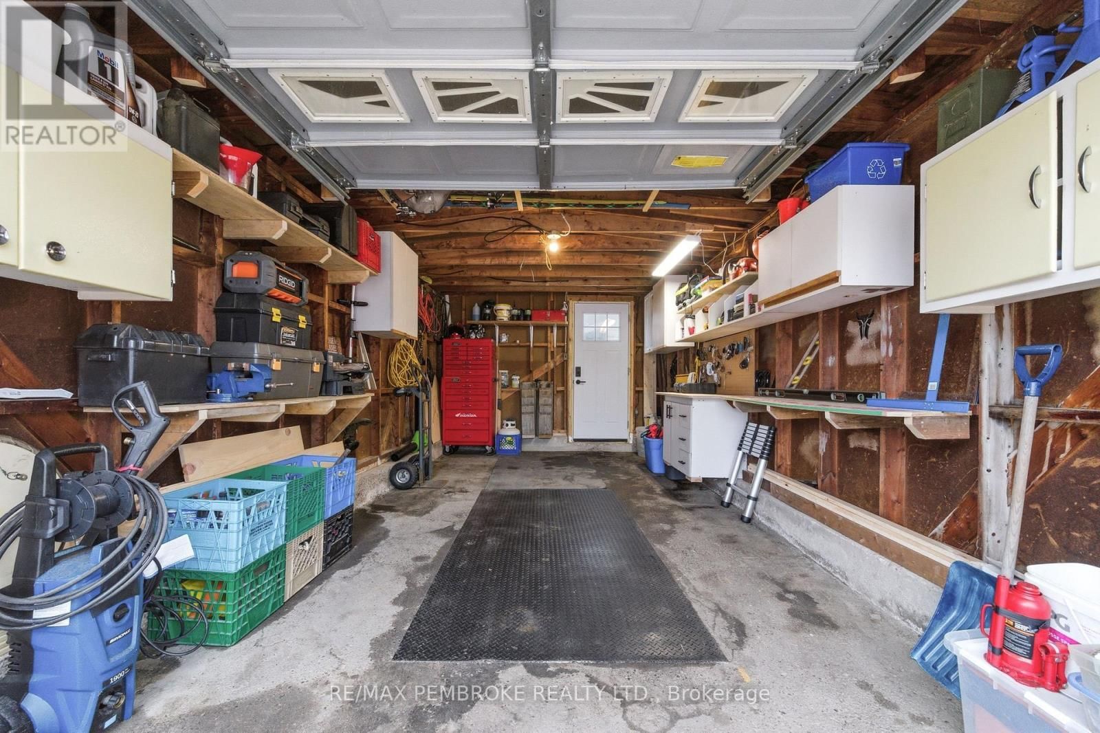 98 BIRCH STREET Image 41