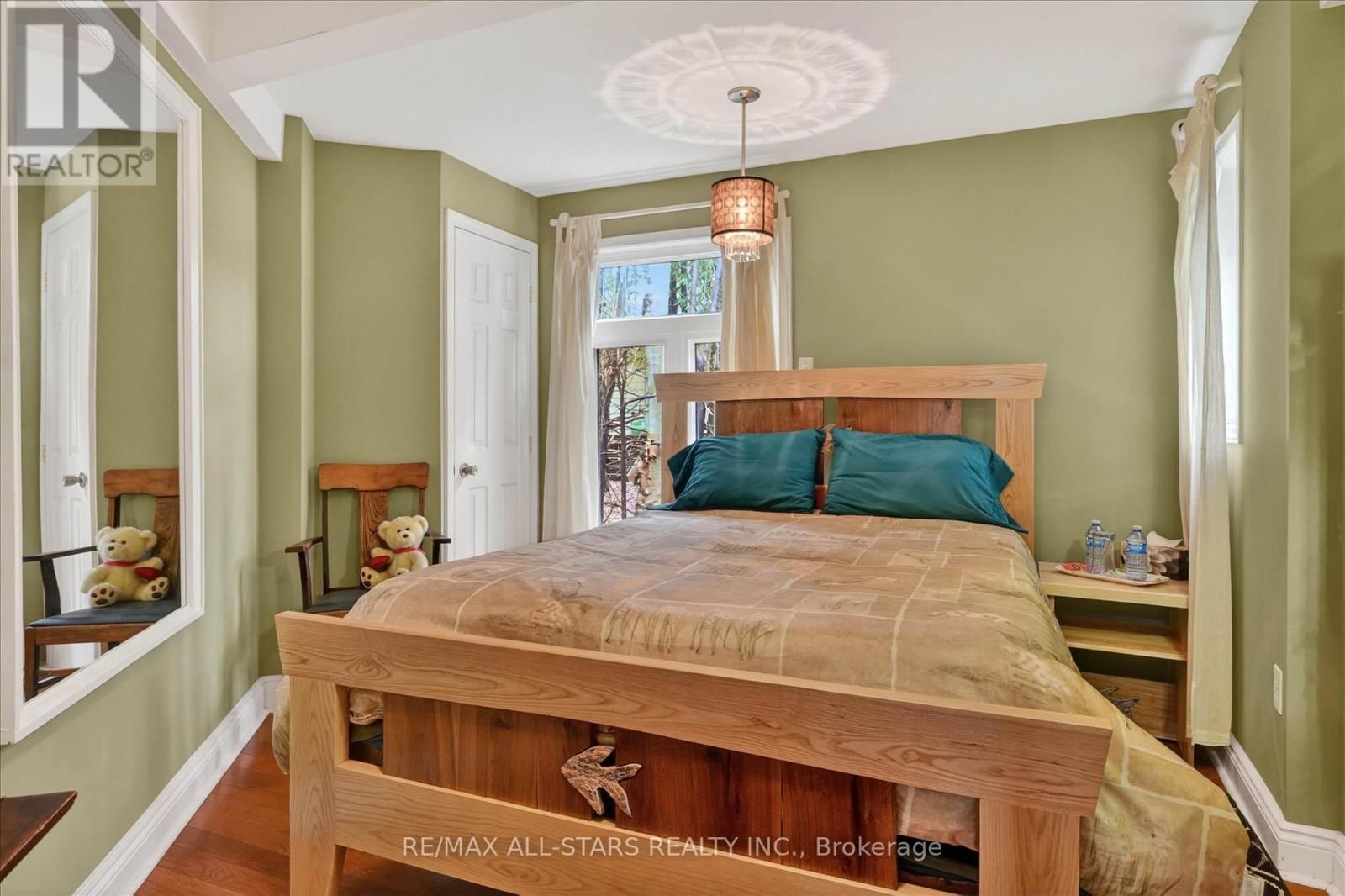 41 CEDAR CRESCENT Image 16