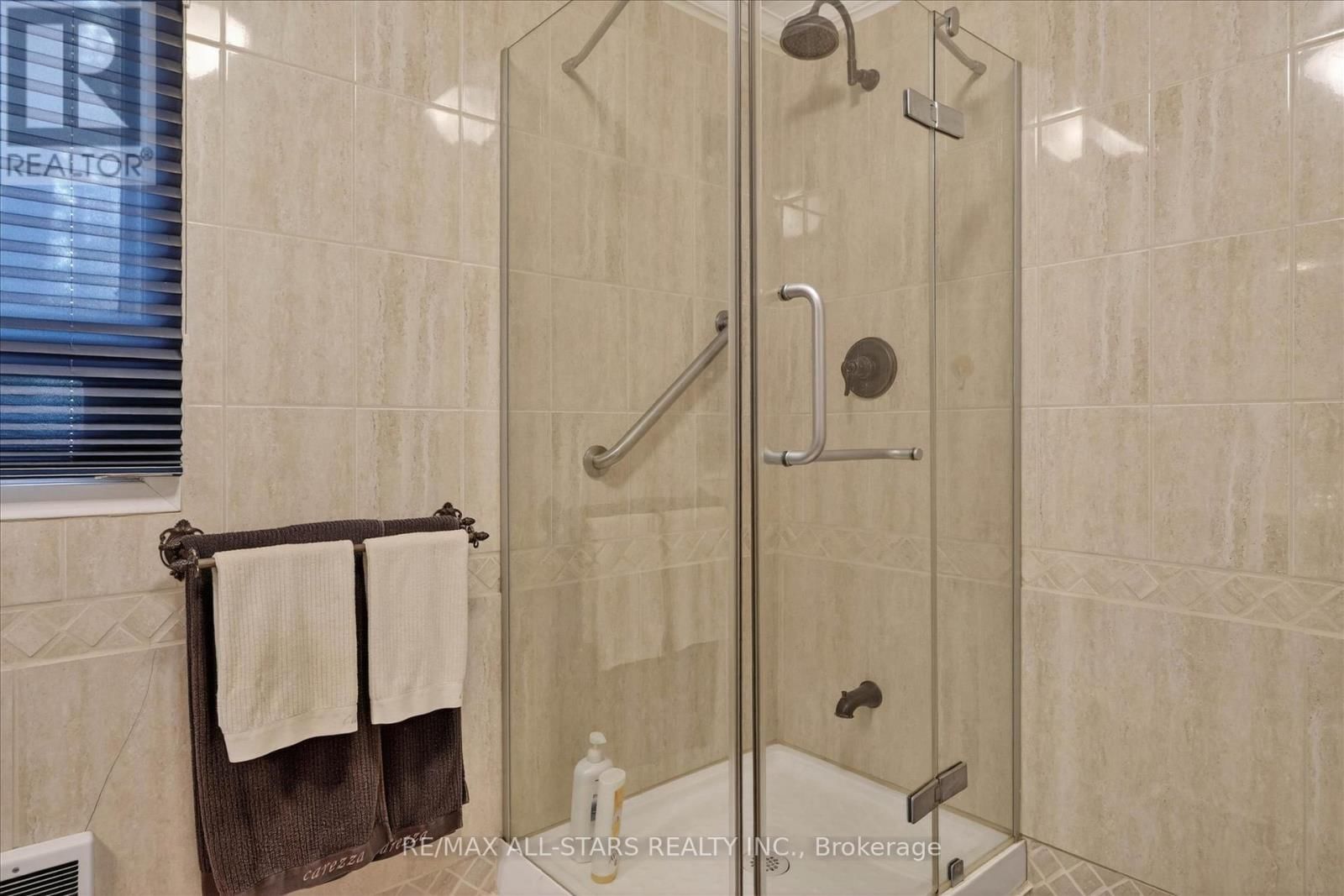 41 CEDAR CRESCENT Image 18