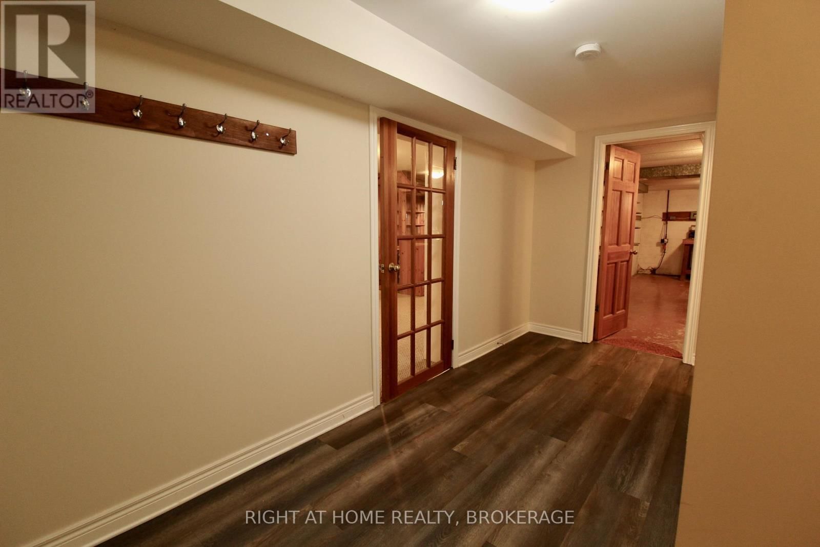 12 LORNE AVENUE Image 24