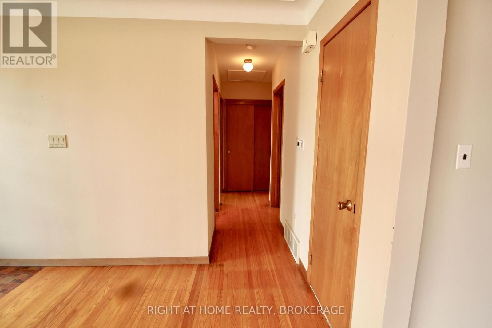 12 LORNE AVENUE Image 9