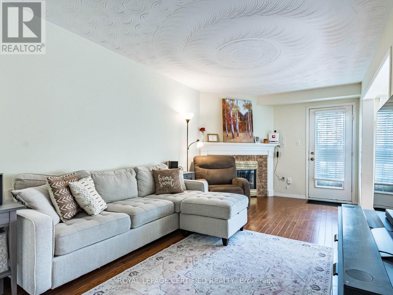 7 - 255 MOUNT ALBION ROAD Image 4