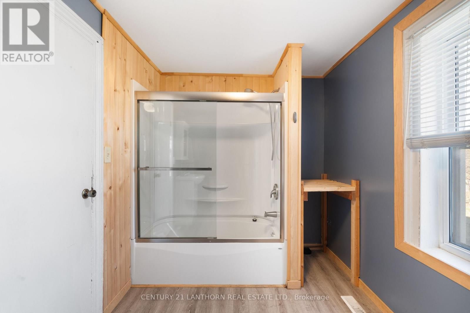 409 BLEECKER AVENUE Image 13