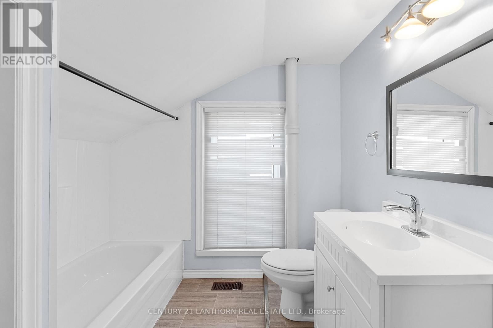 409 BLEECKER AVENUE Image 20