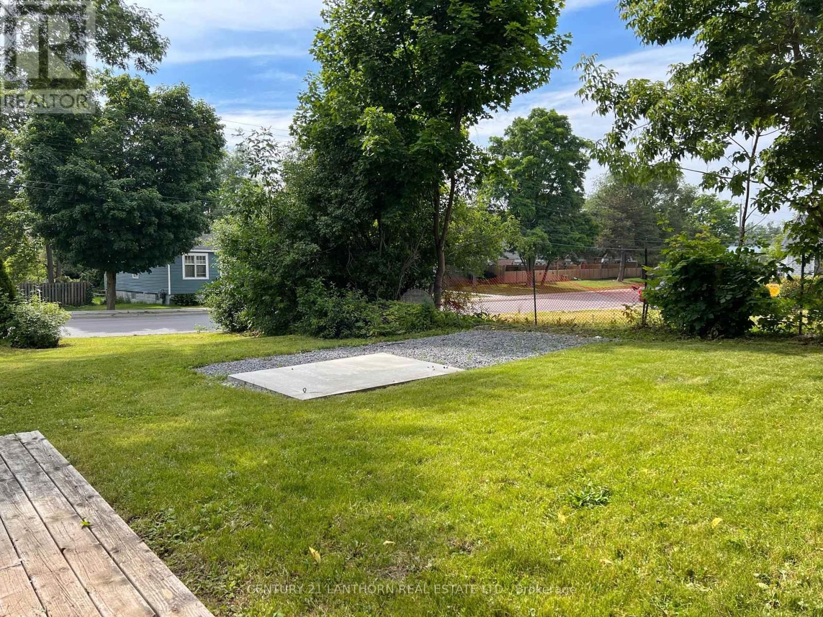 409 BLEECKER AVENUE Image 4