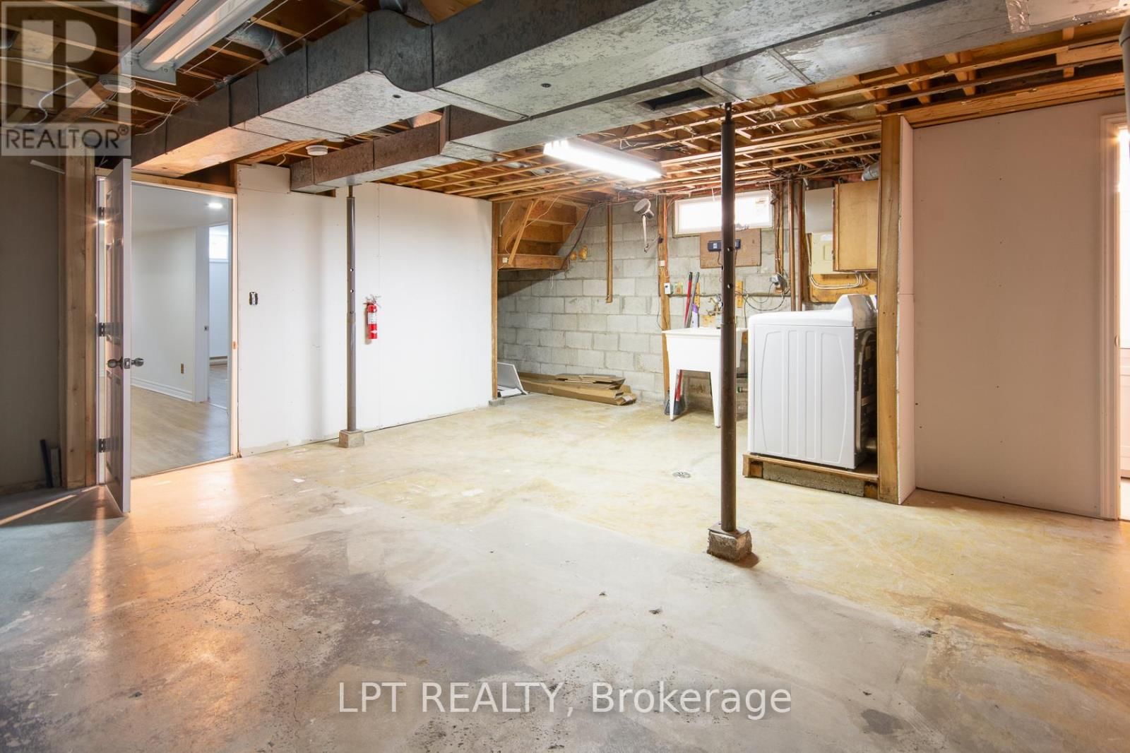 2317 ELMIRA DRIVE Image 41