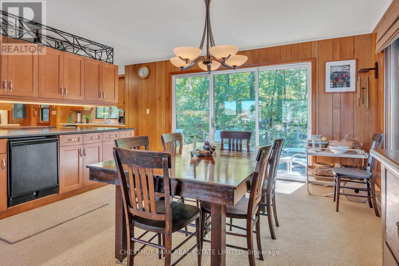 36 BOSTWICK ISLAND Image 15