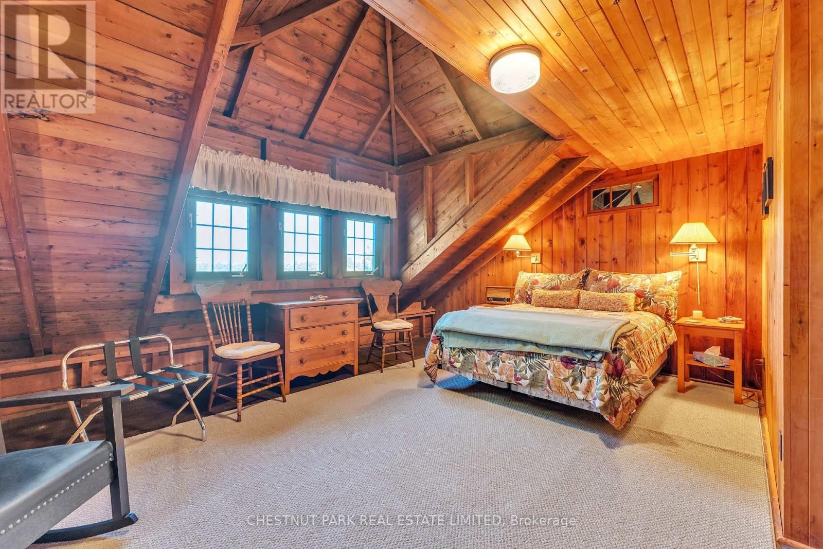 36 BOSTWICK ISLAND Image 27