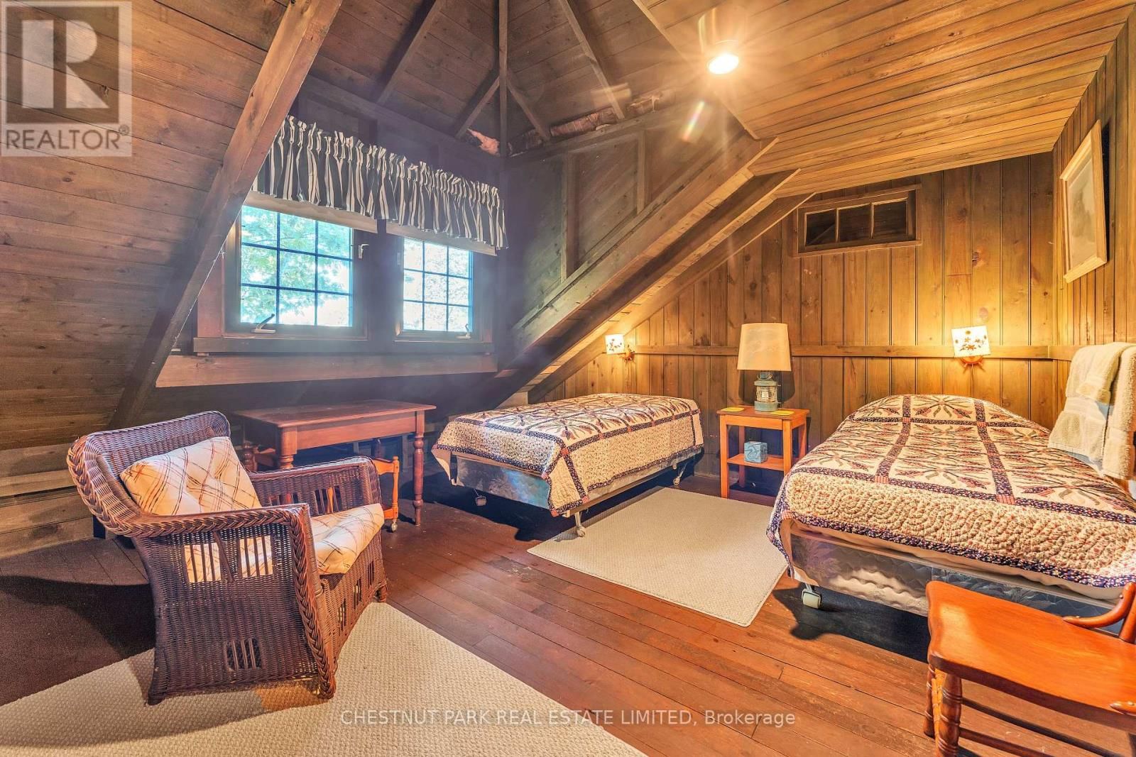 36 BOSTWICK ISLAND Image 29