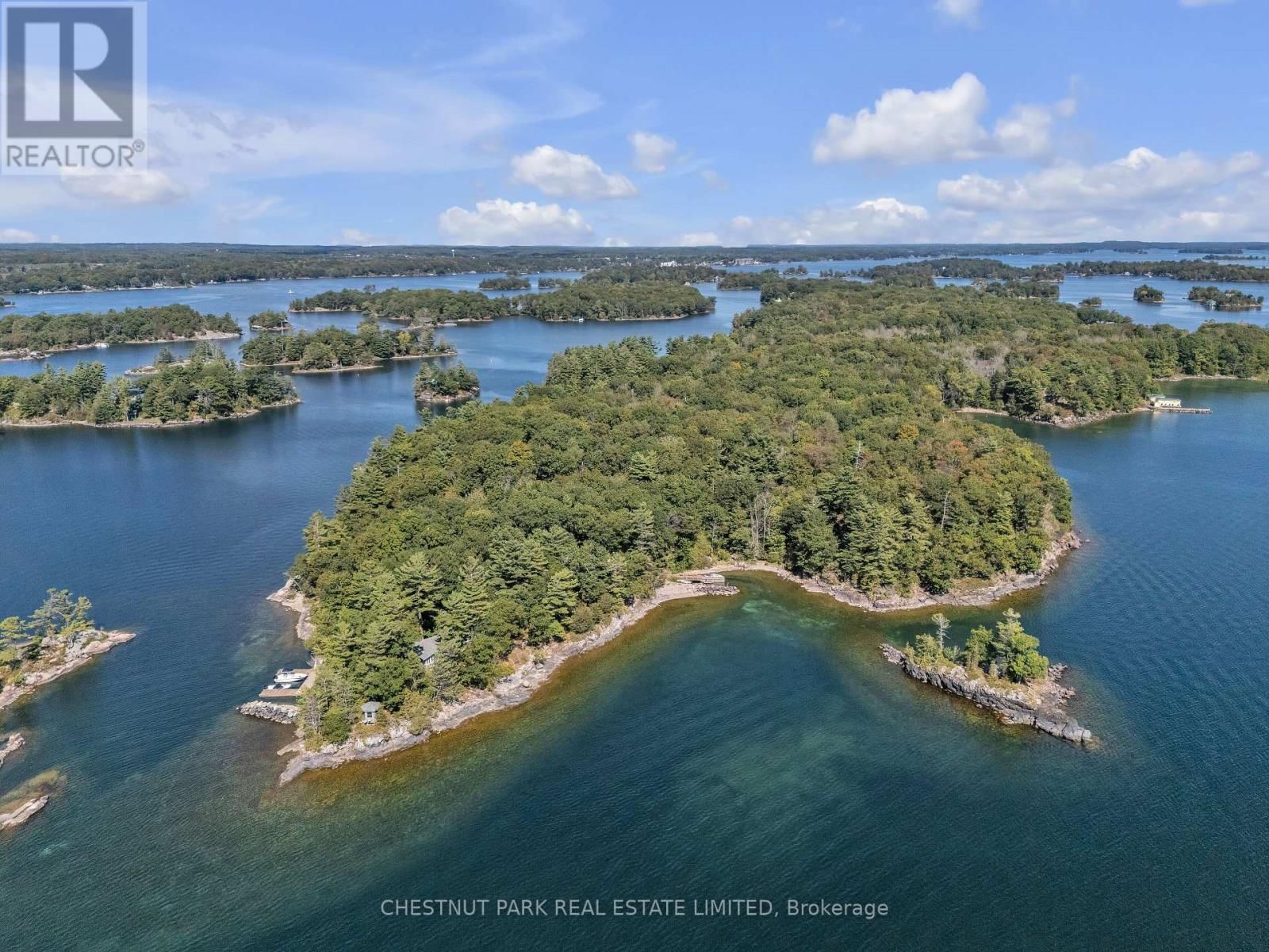 36 BOSTWICK ISLAND Image 48