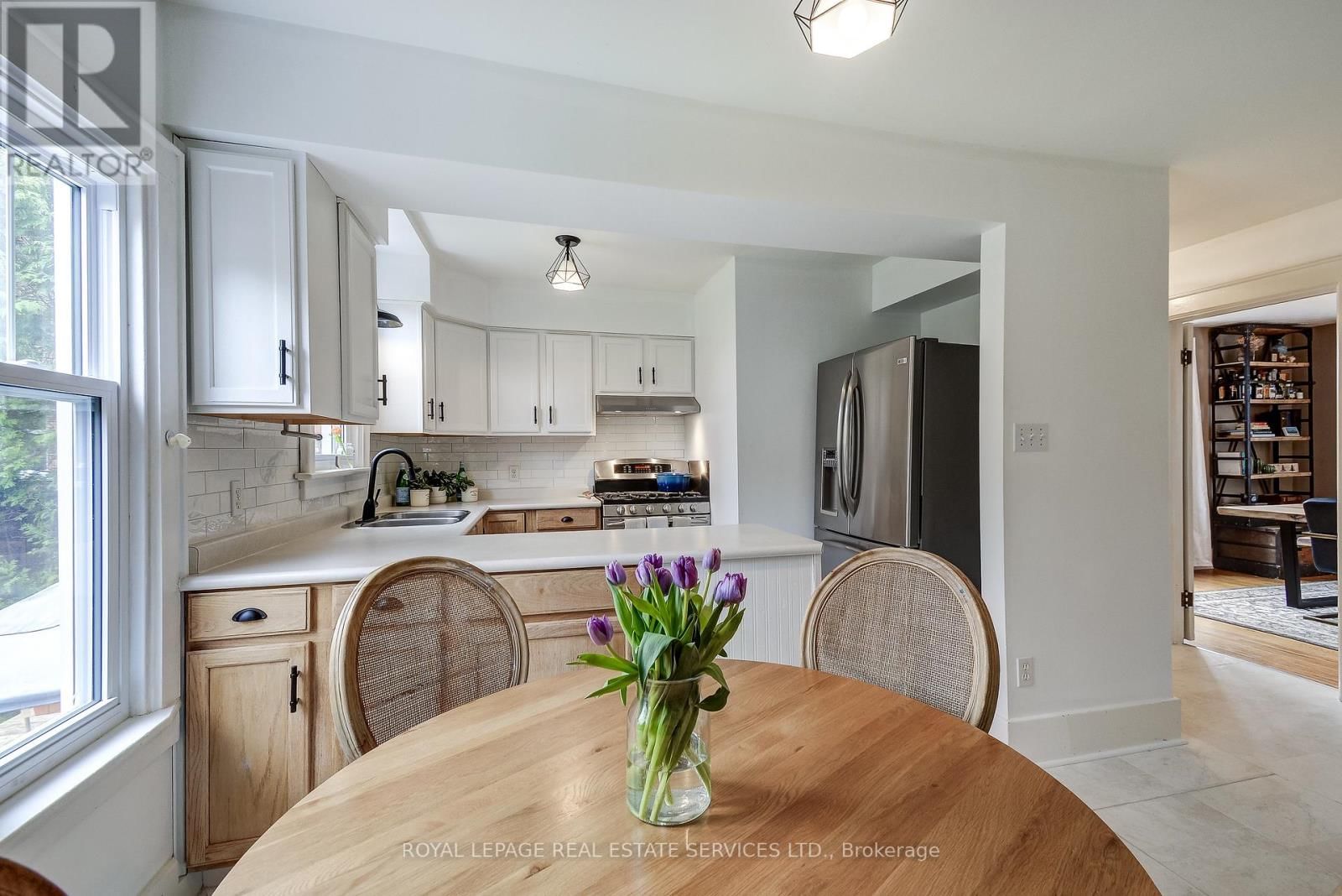 139 LAKE STREET Image 15