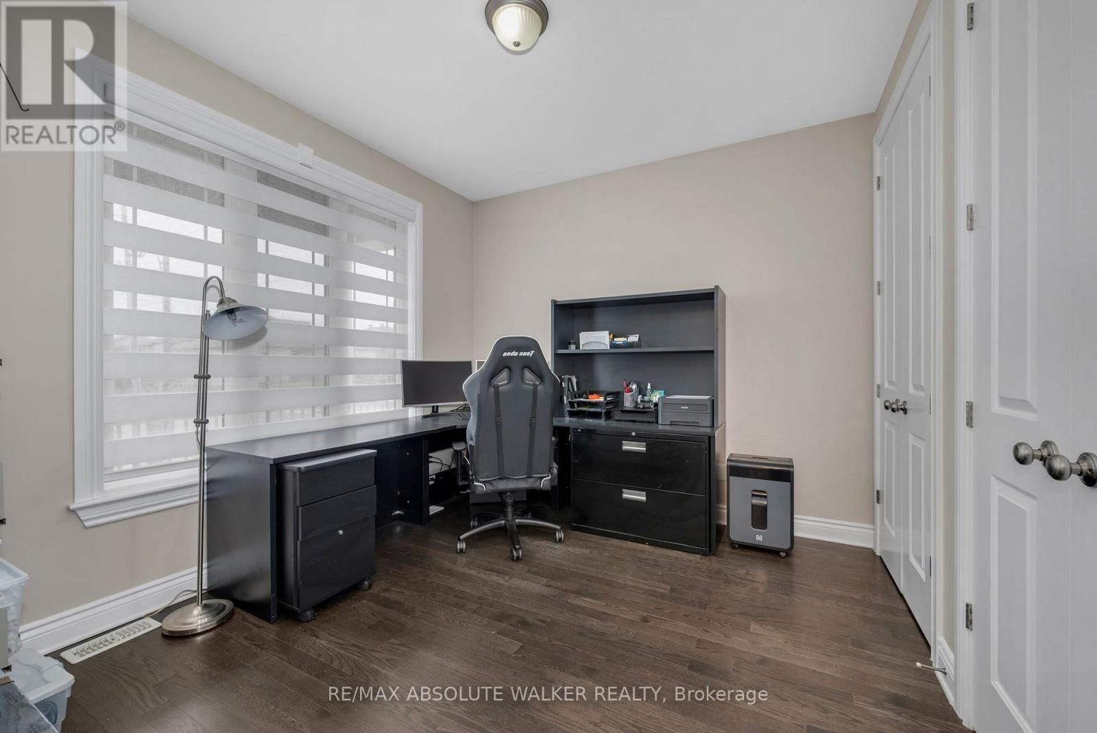 272 STERLING STREET Image 21