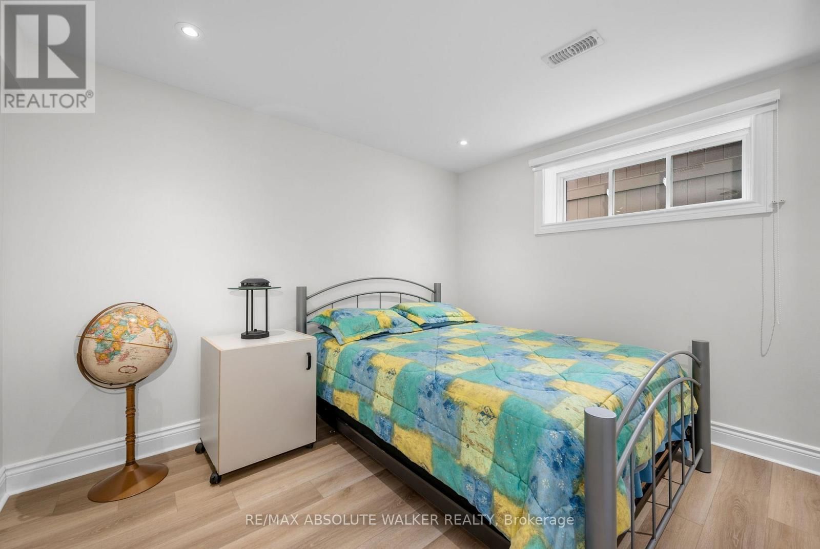 272 STERLING STREET Image 29