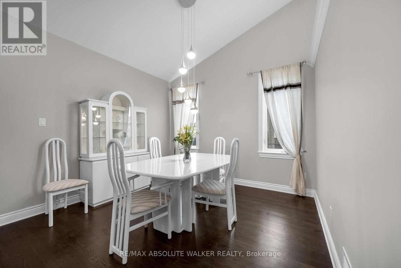 272 STERLING STREET Image 6