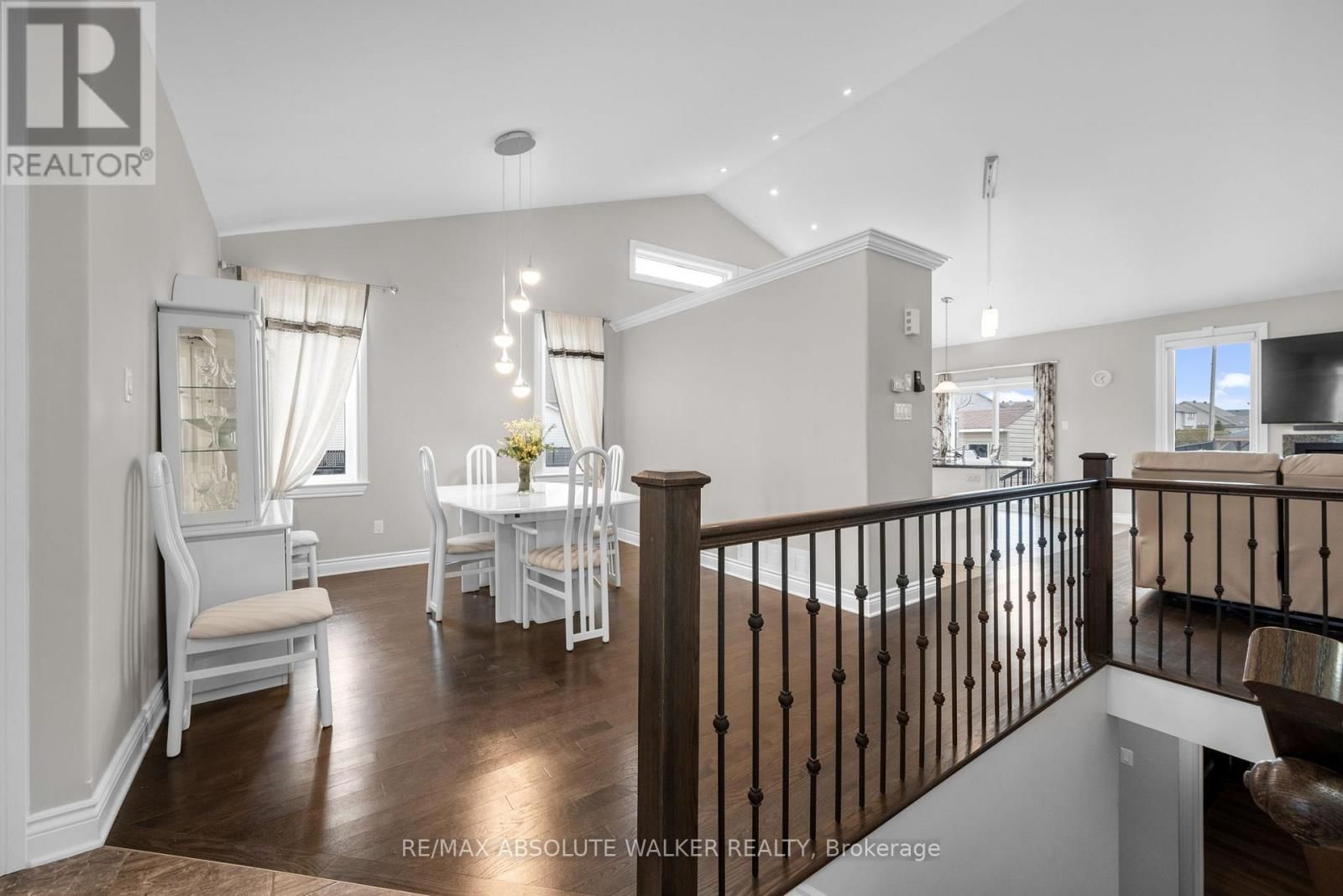 272 STERLING STREET Image 8