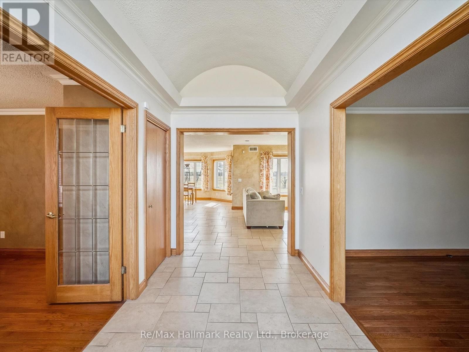 232 EIGHTH ROAD EAST Image 10