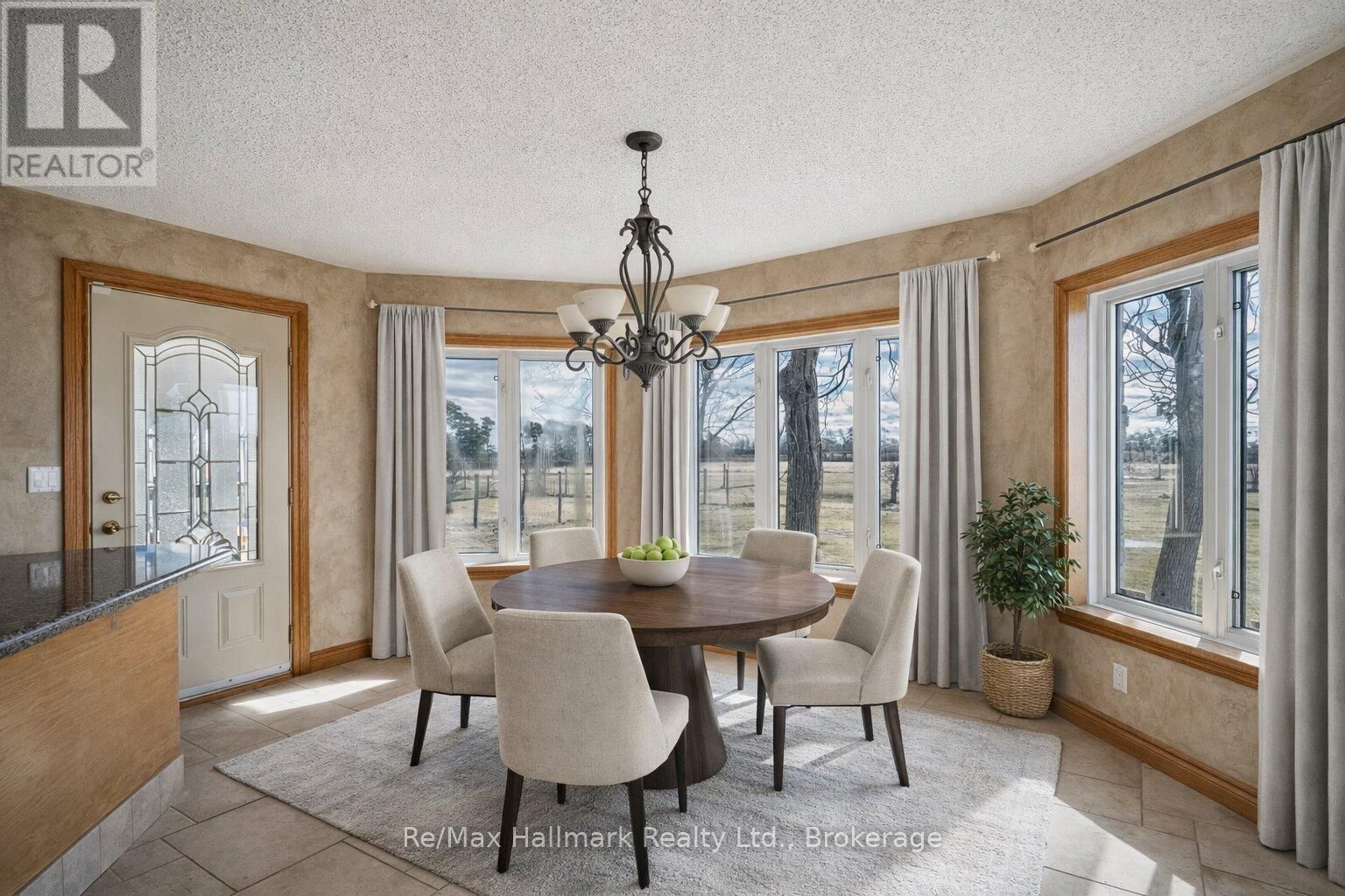 232 EIGHTH ROAD EAST Image 18