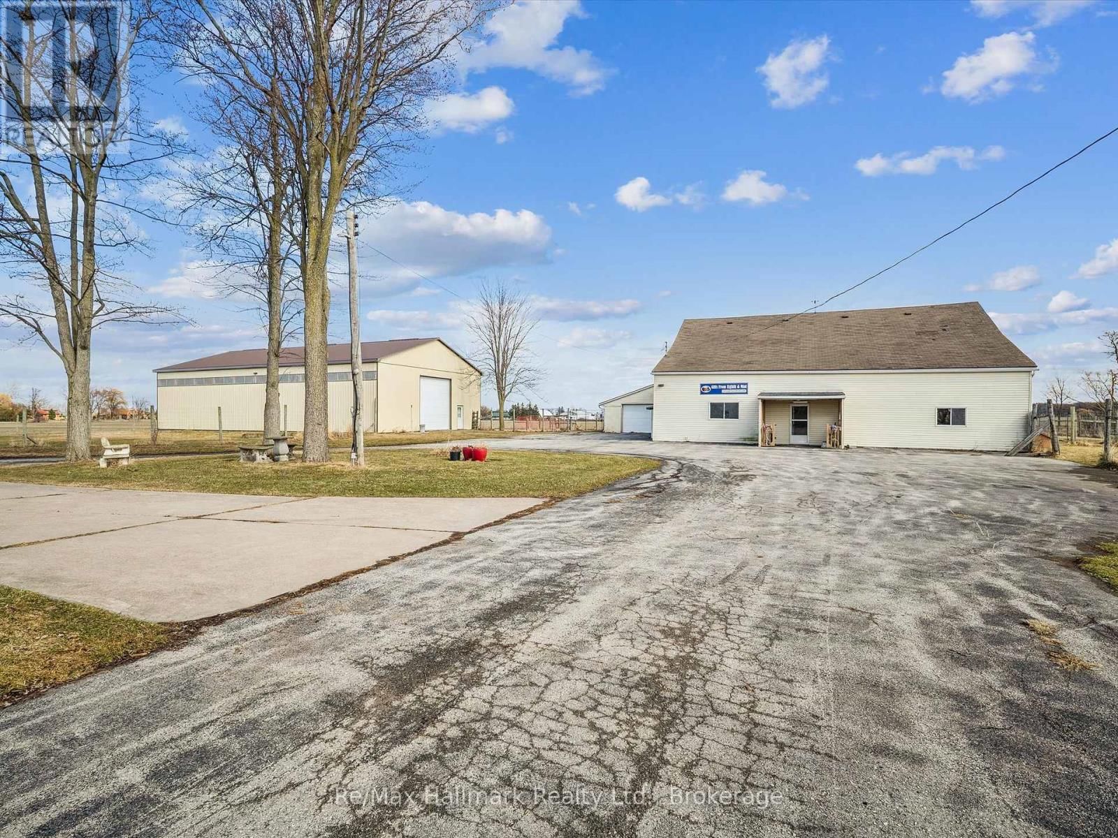 232 EIGHTH ROAD EAST Image 43