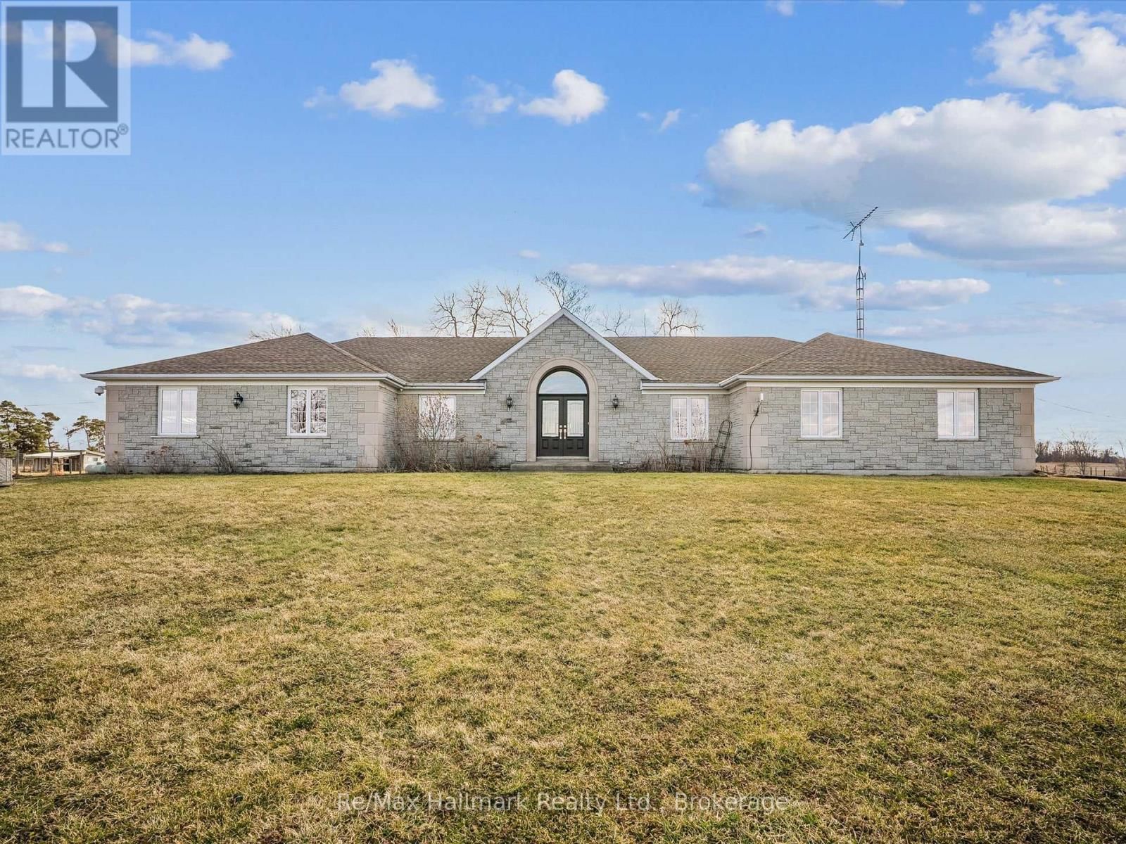 232 EIGHTH ROAD EAST Image 7