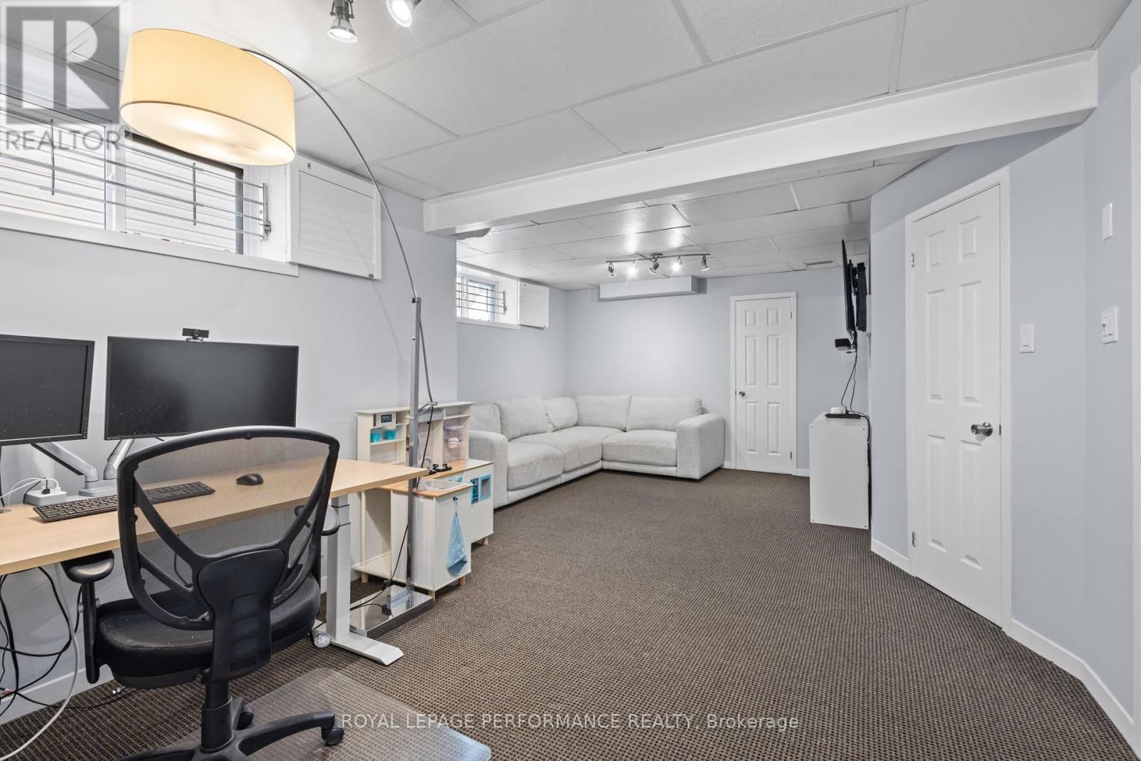 219 SWITZER AVENUE Image 34