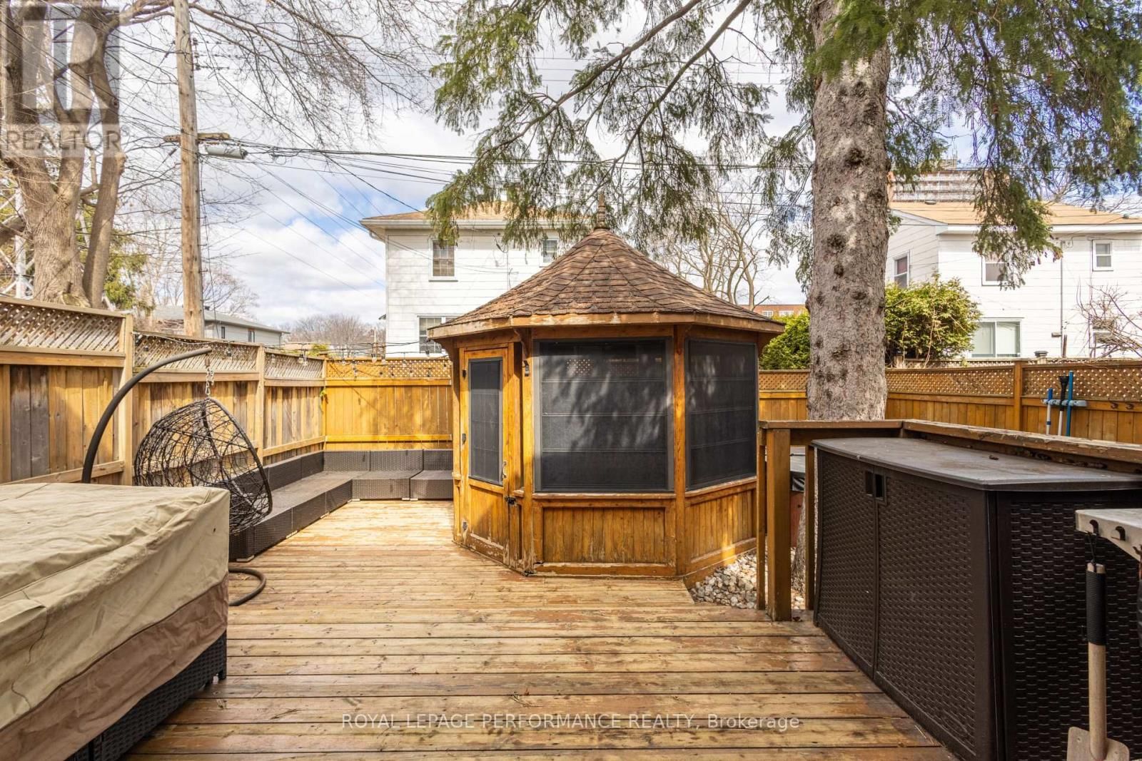 219 SWITZER AVENUE Image 39