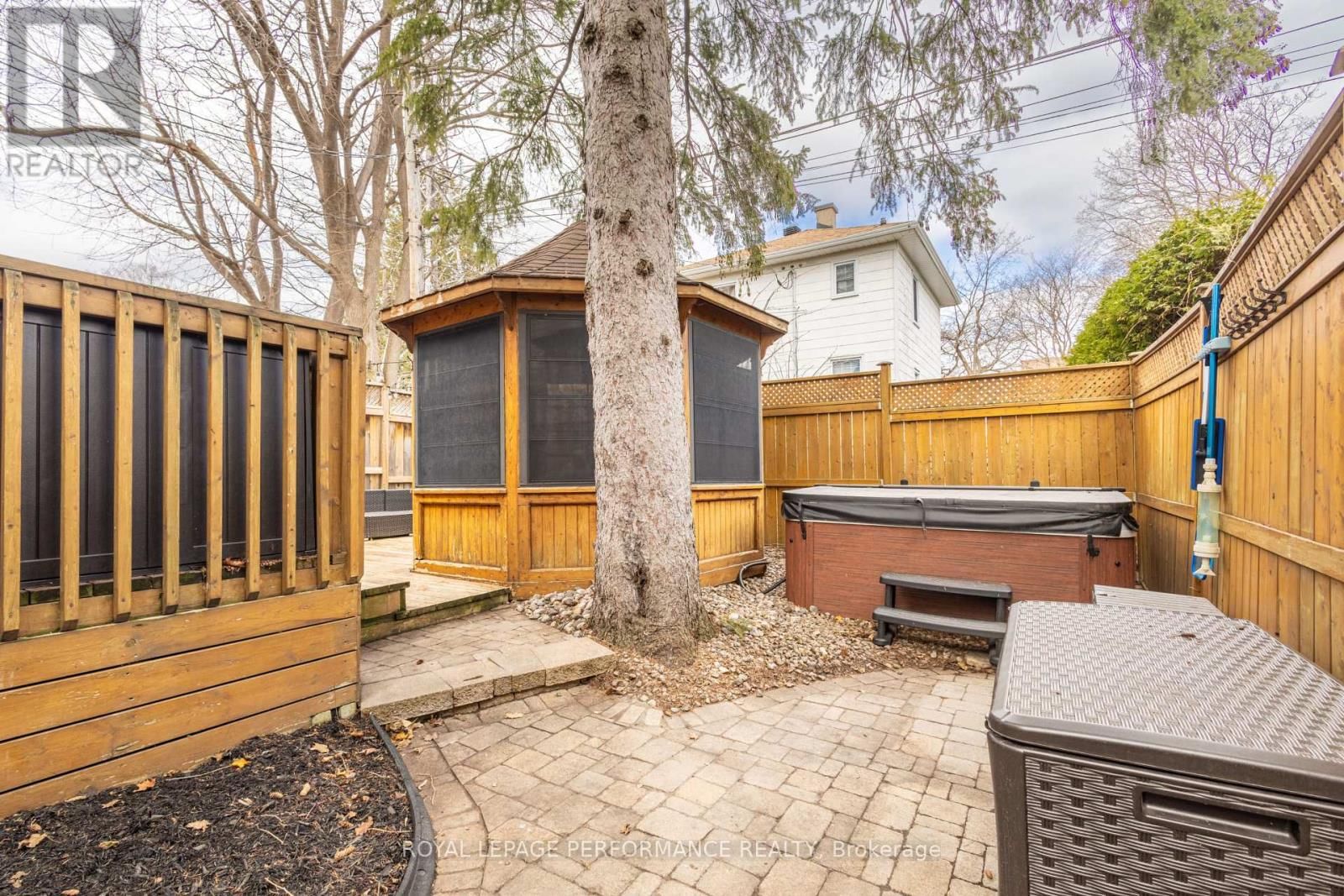 219 SWITZER AVENUE Image 42