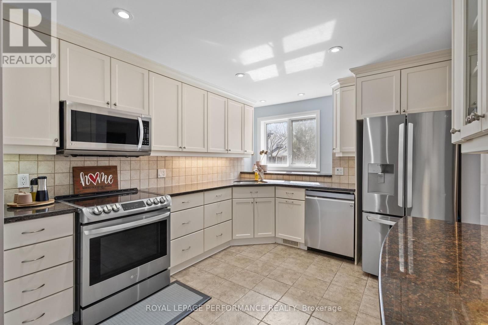 219 SWITZER AVENUE Image 6