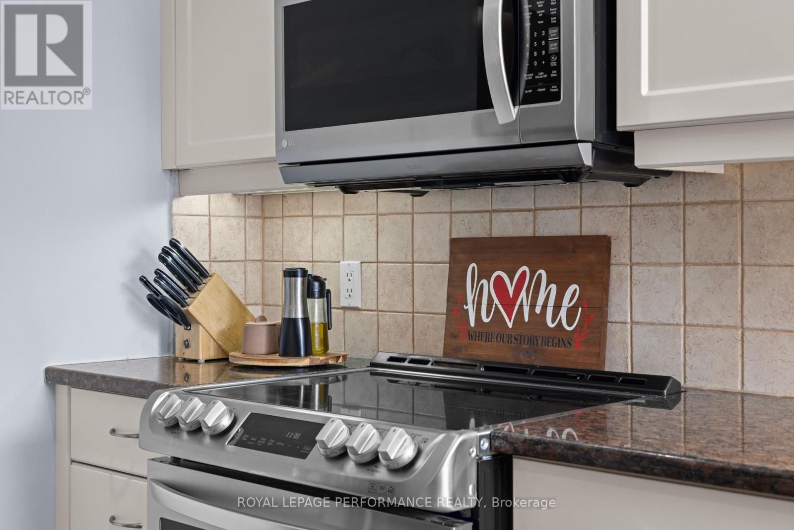 219 SWITZER AVENUE Image 7