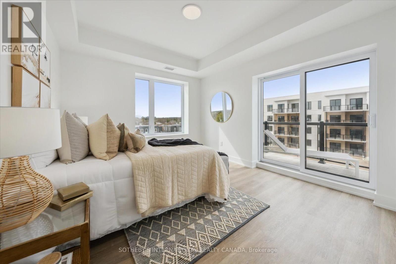 201 - 19B WEST STREET NORTH Image 13