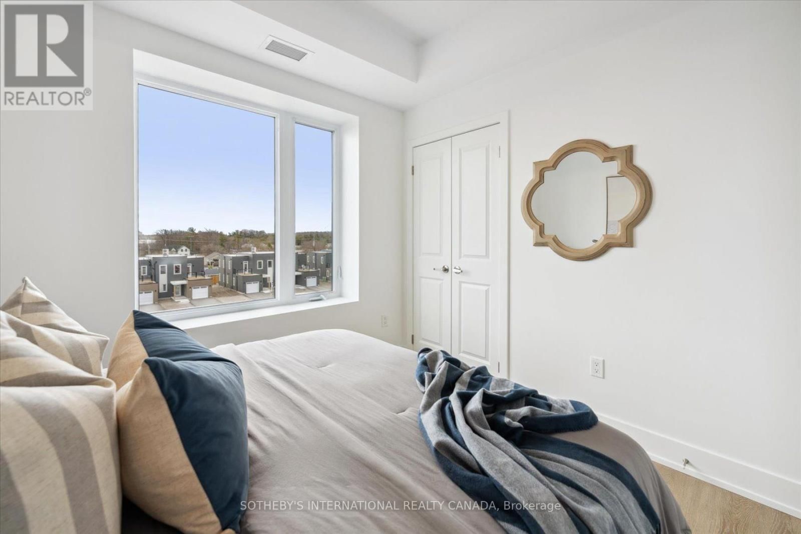 201 - 19B WEST STREET NORTH Image 19