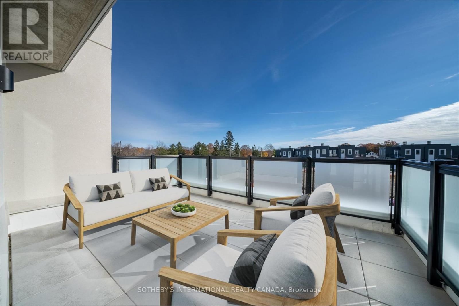 201 - 19B WEST STREET NORTH Image 24