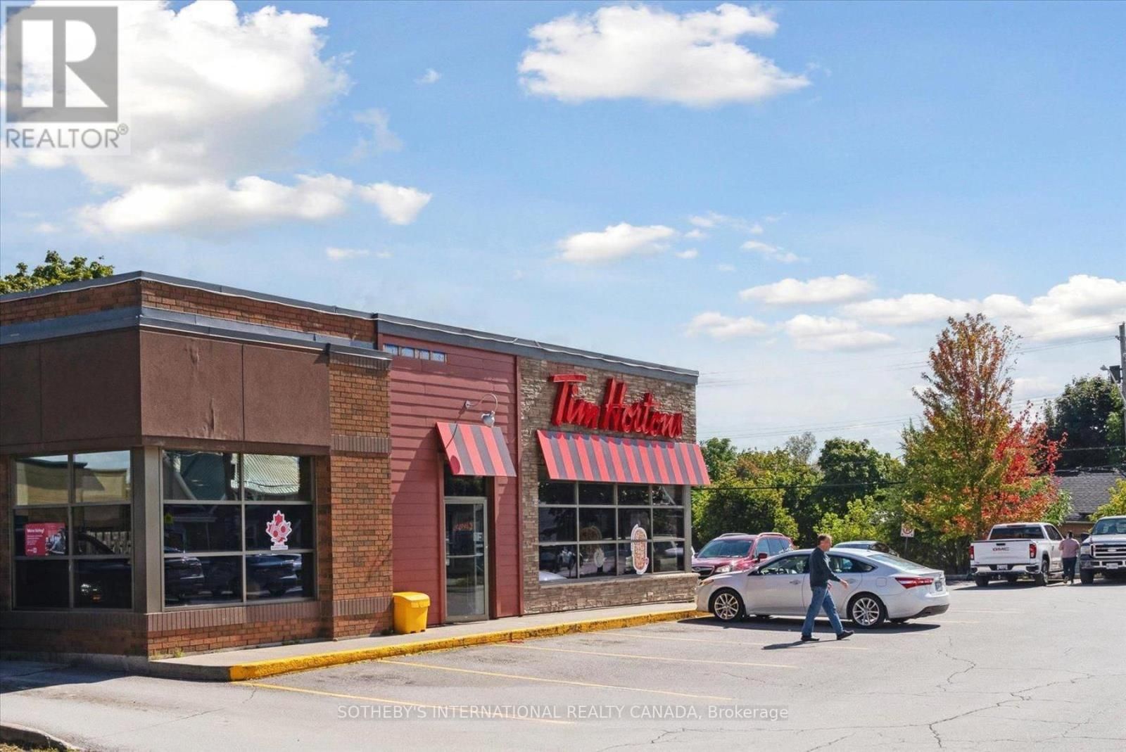 201 - 19B WEST STREET NORTH Image 48