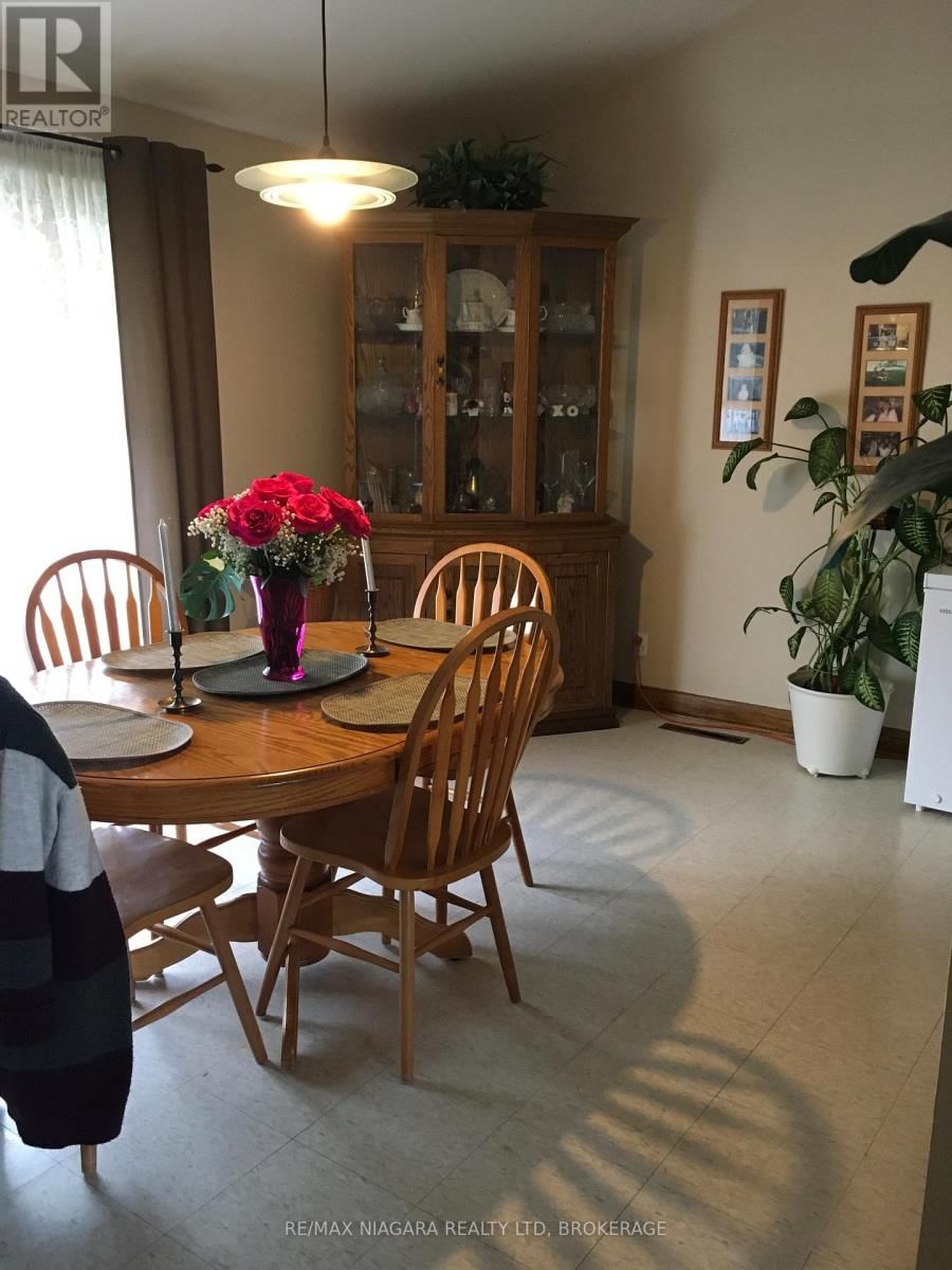 4577 DRUMMOND ROAD Image 10