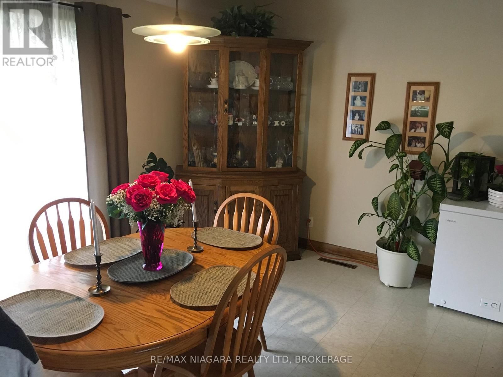 4577 DRUMMOND ROAD Image 13