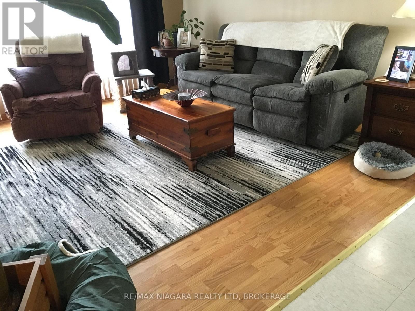 4577 DRUMMOND ROAD Image 14