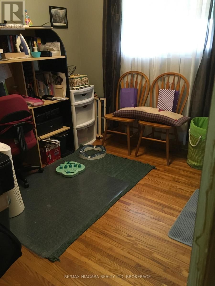 4577 DRUMMOND ROAD Image 33