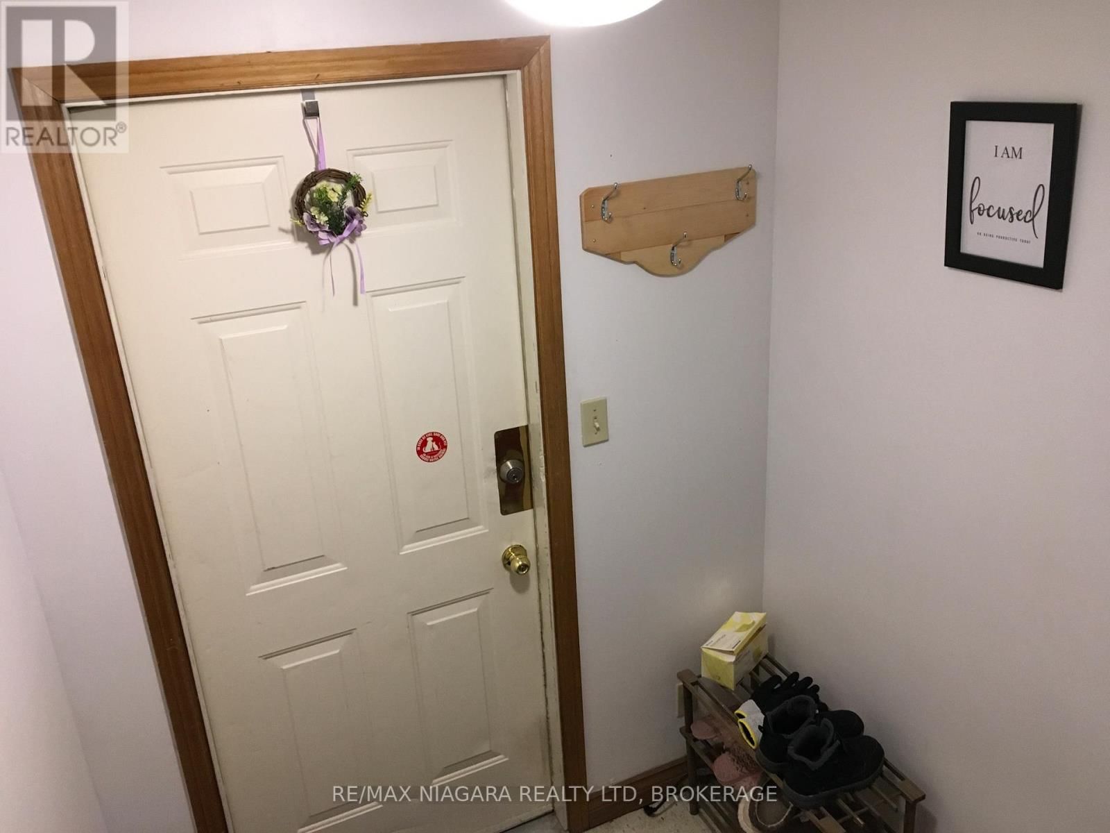 4577 DRUMMOND ROAD Image 44