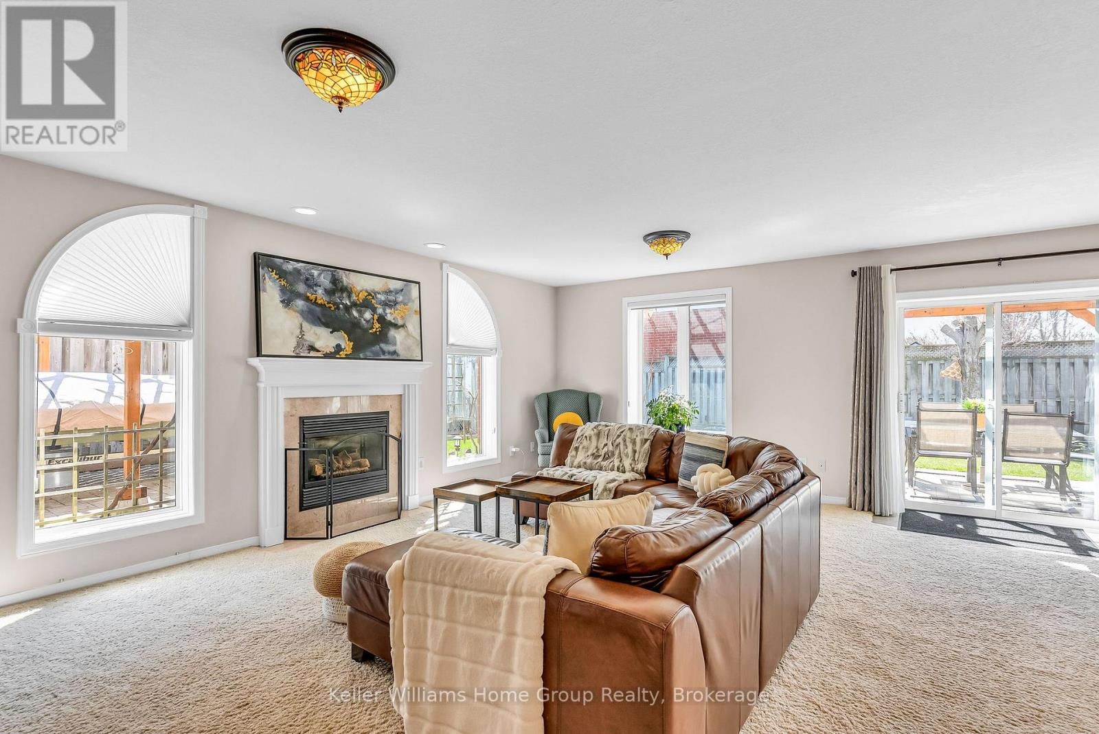 6 GIBBS CRESCENT Image 18