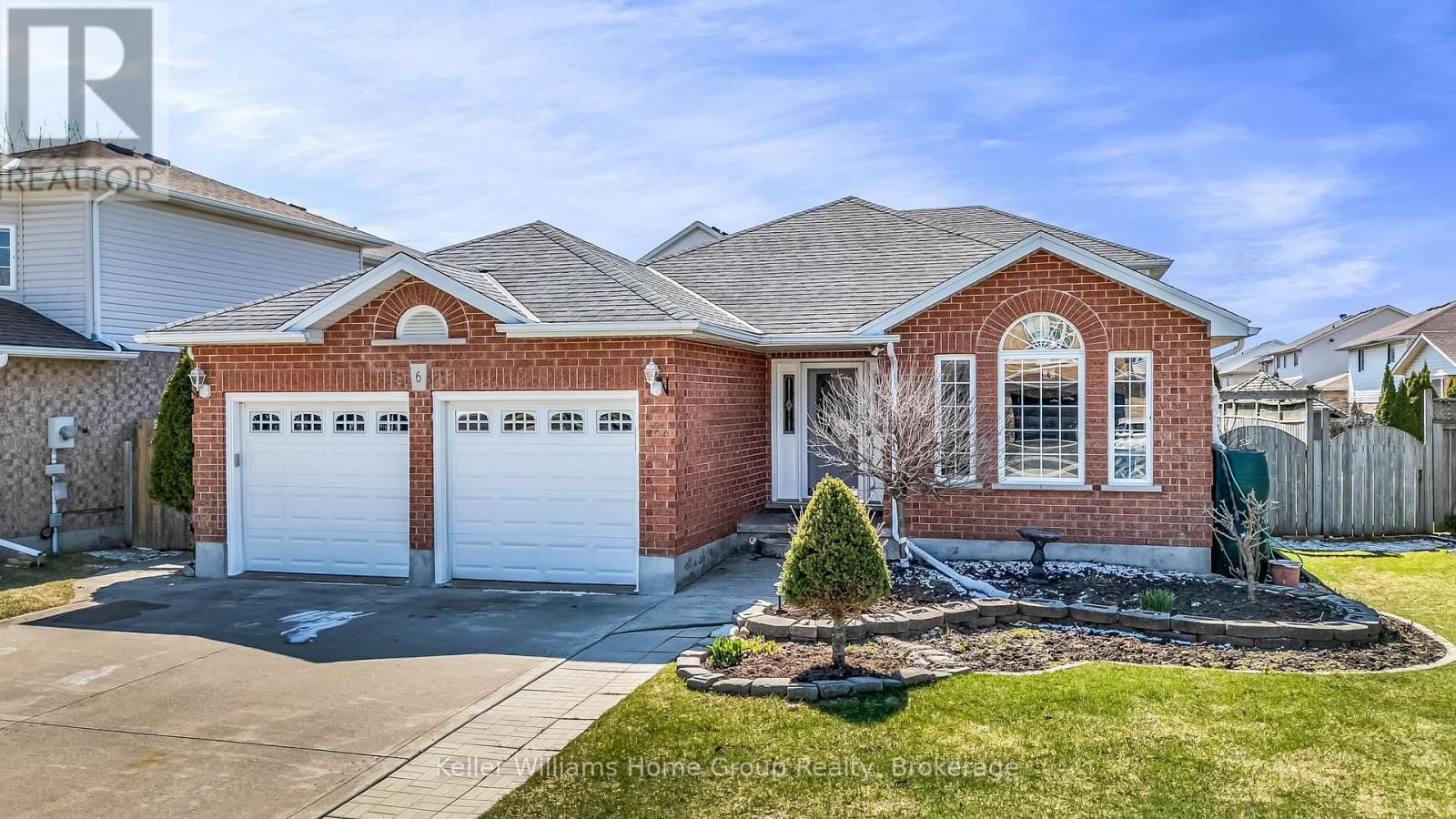 6 GIBBS CRESCENT Image 2