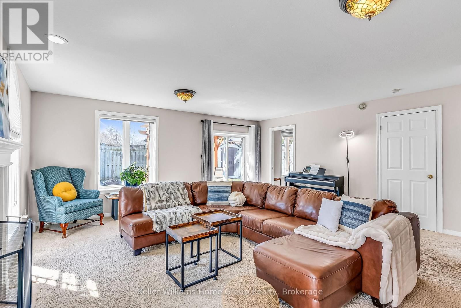 6 GIBBS CRESCENT Image 21