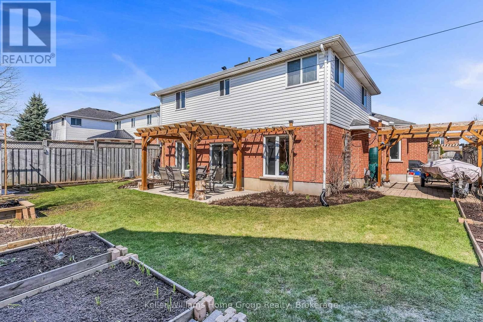 6 GIBBS CRESCENT Image 34