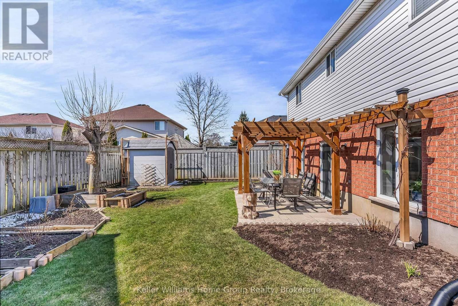 6 GIBBS CRESCENT Image 36