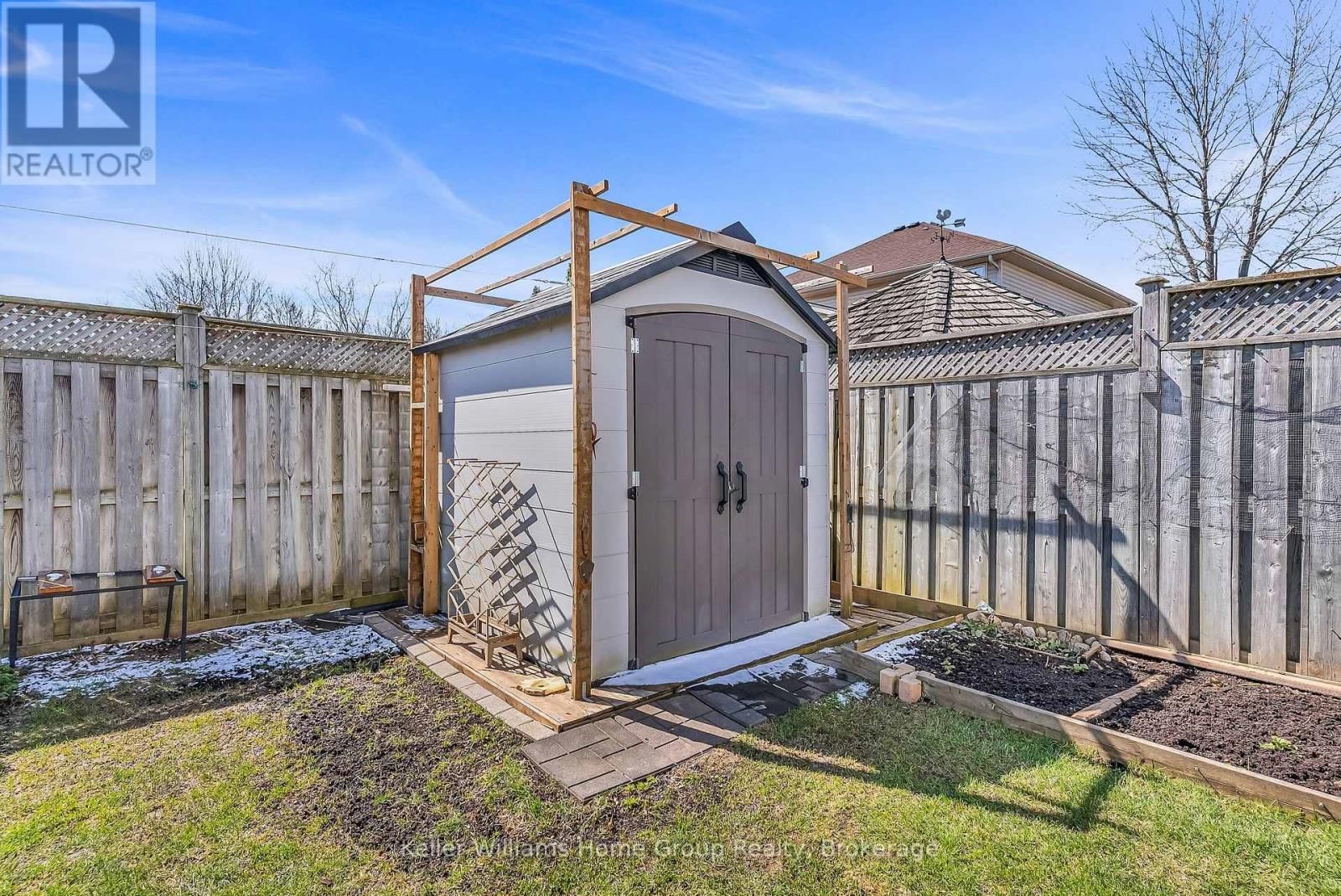 6 GIBBS CRESCENT Image 37