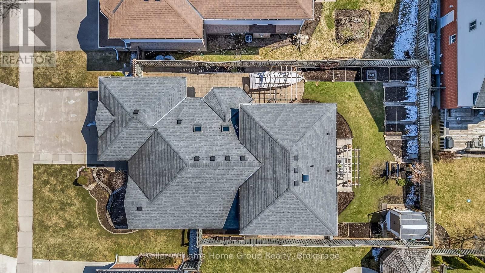 6 GIBBS CRESCENT Image 4