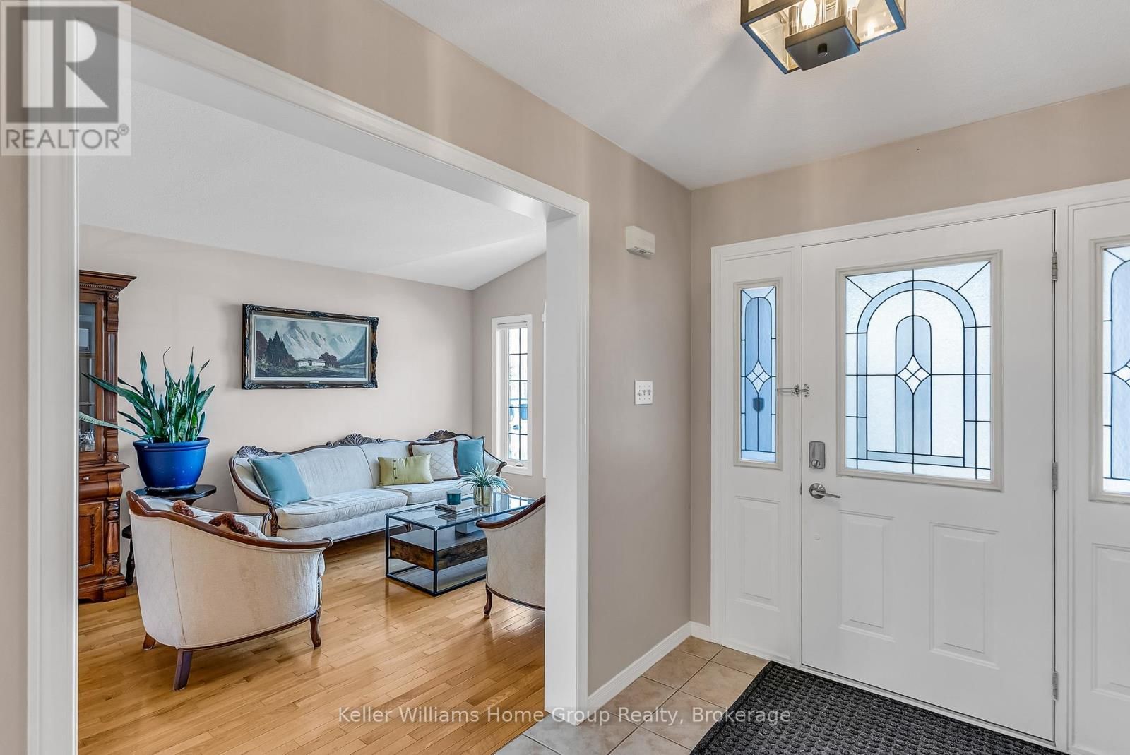 6 GIBBS CRESCENT Image 7