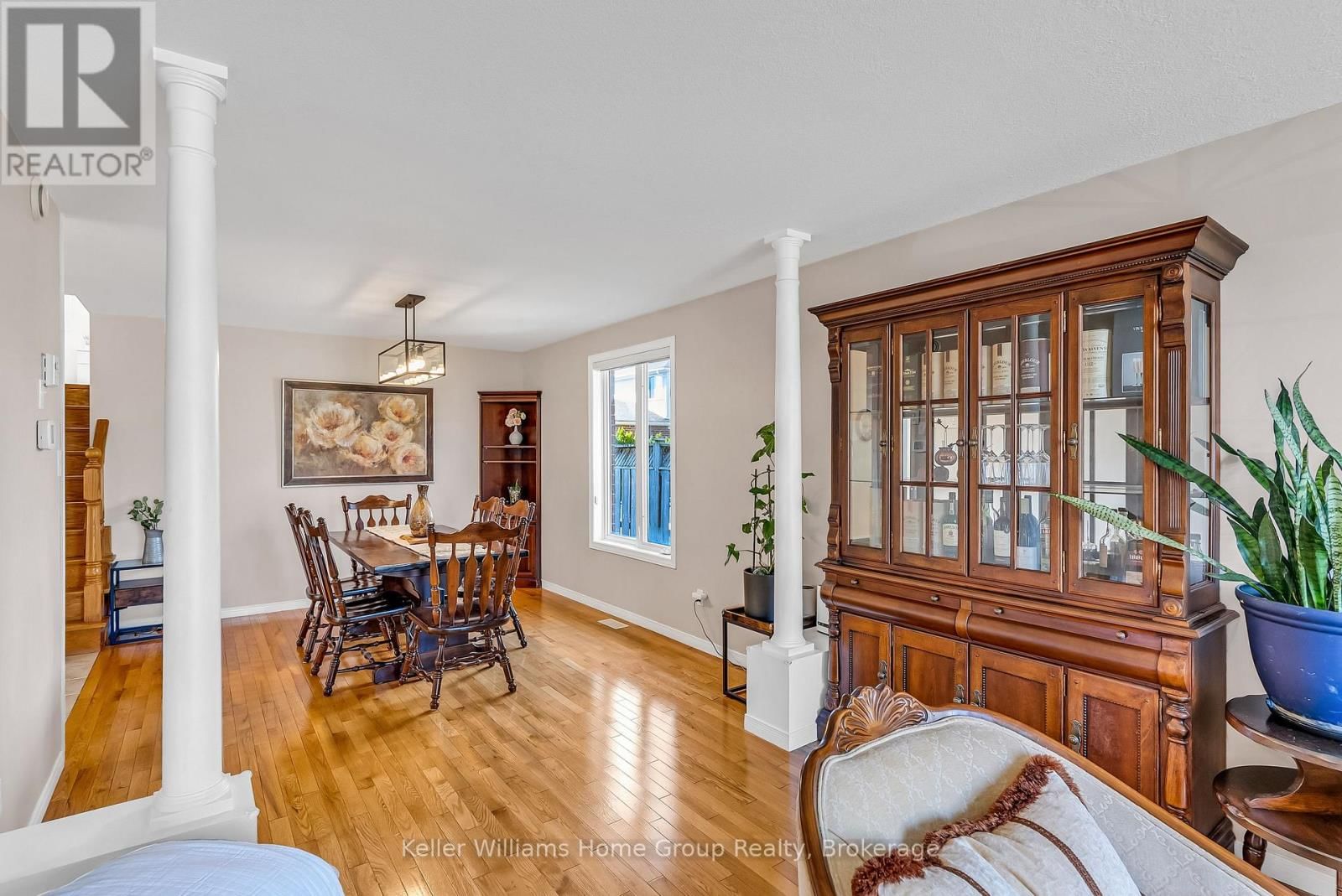 6 GIBBS CRESCENT Image 9