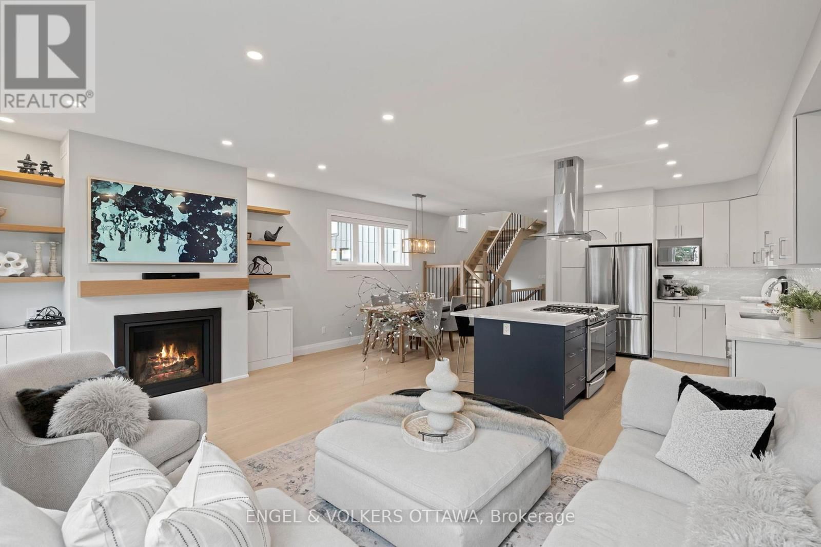 263 DOVERCOURT AVENUE Image 17